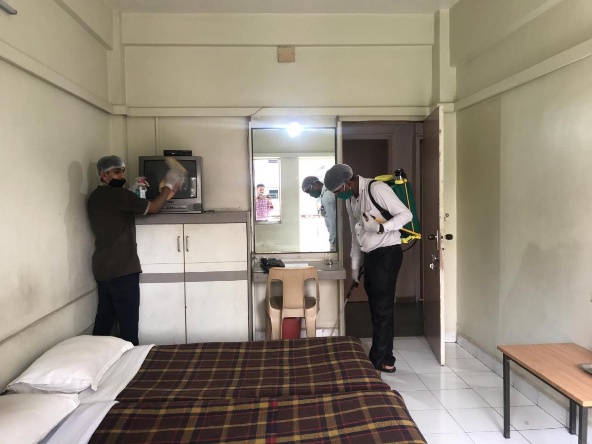 Hotel Maurya Residency Pune Esterno foto