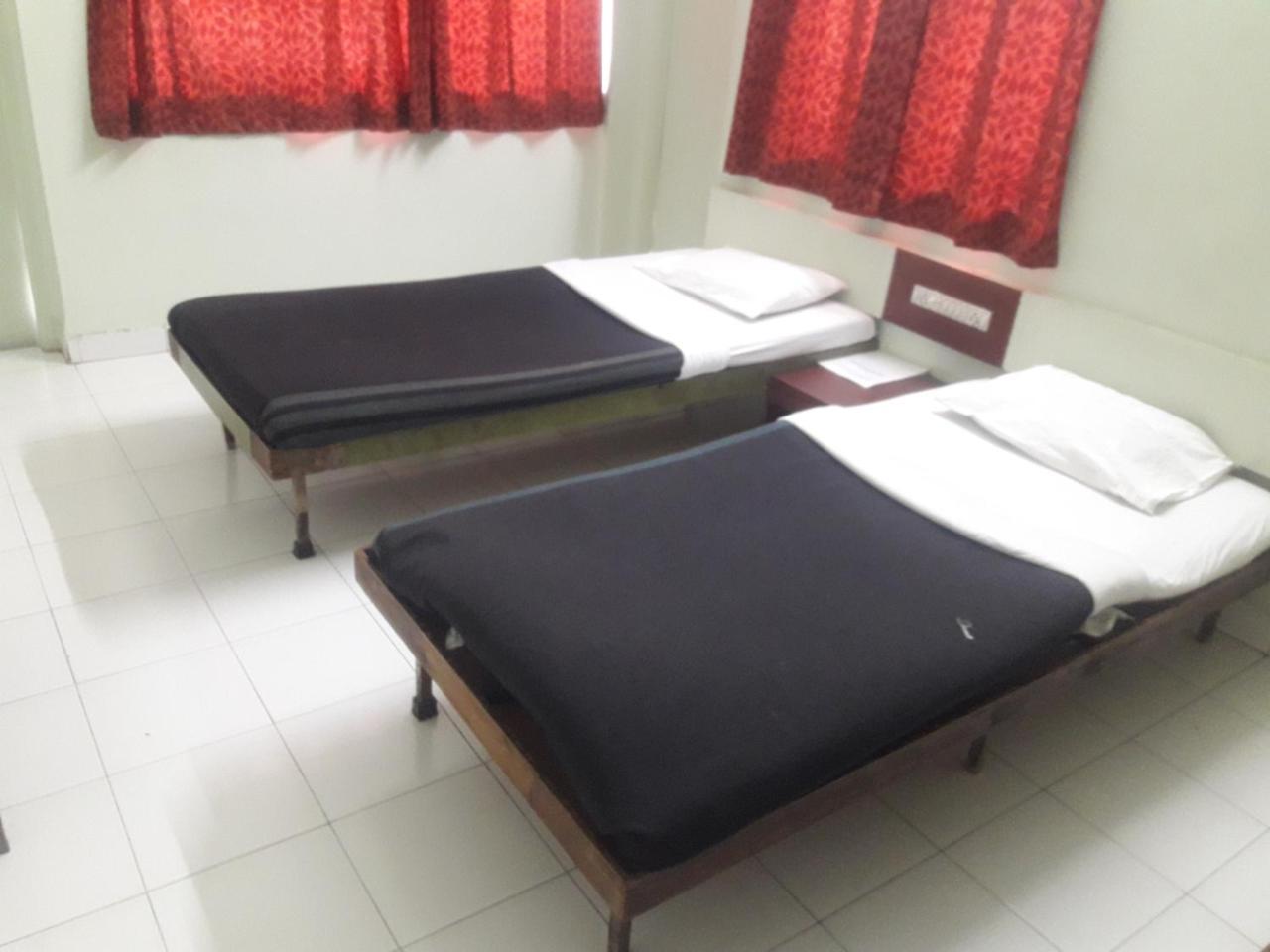 Hotel Maurya Residency Pune Esterno foto