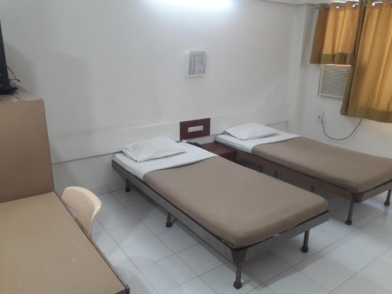 Hotel Maurya Residency Pune Esterno foto
