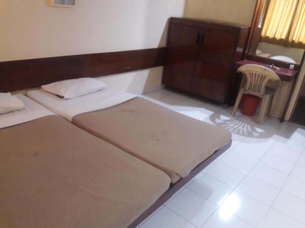 Hotel Maurya Residency Pune Esterno foto